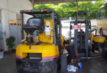 Dịch vụ sửa xe nâng tại Long An số 1