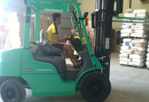 Xe nâng hàng và 5 điều lưu ý khi sử dụng bạn không thể bỏ qua